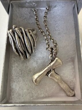 Like New (Never Worn) Sterling Silver “T” Pendant Necklace & Silver Cut Ring Set